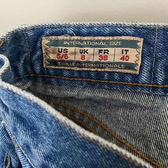 Vintage EXP Express Women's Size Small Blue Denim Cuffed Jean Shorts Made In USA - Picture 8 of 9